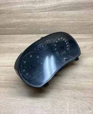 Volkswagen Polo IV 9N3 Speedometer (instrument cluster) 6Q0920820L