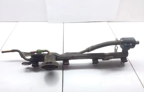 Honda Civic Fuel main line pipe 