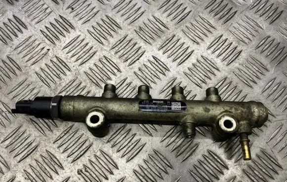 Peugeot 206 Fuel main line pipe 9641509480 0972773 0445214028