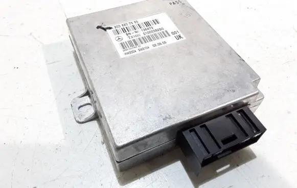 Mercedes-Benz CLS C219 Other control units/modules A2038207585 01000382D0