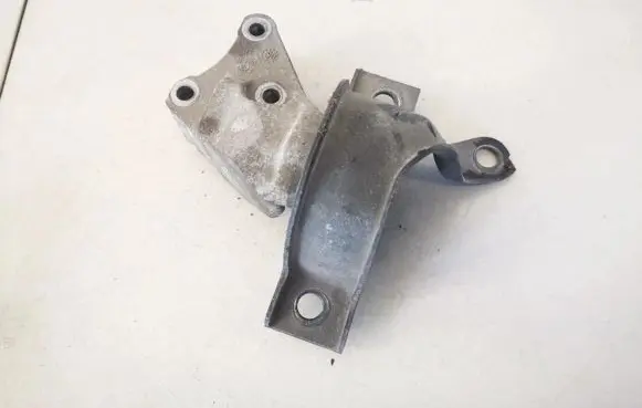 Fiat Punto (188) Engine mount bracket a236