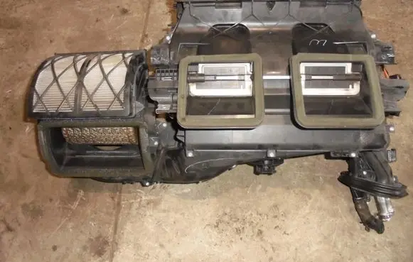 BMW X3 F25 Interior heater climate box assembly housing 9184306
