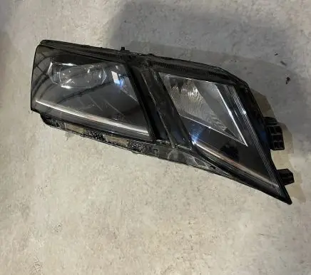 Skoda Octavia Mk3 (5E) Headlight/headlamp 5E1941016E