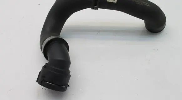 Audi A4 S4 B9 8W Engine coolant pipe/hose 8W0122055AM