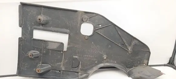 Lexus IS 220D-250-350 Engine splash shield/under tray 5839953010