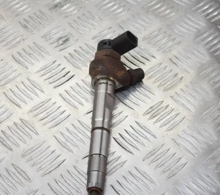 Audi Q3 8U Fuel injector 0445116469 04L130277AC