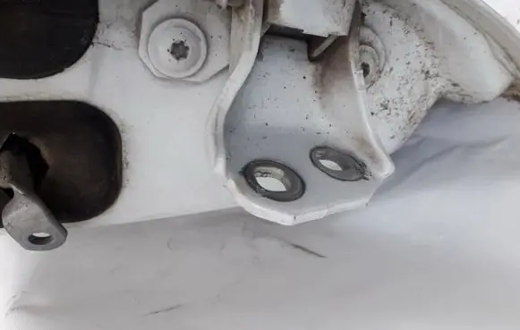 Renault Laguna I Rear door lower hinge