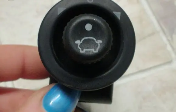 Ford Focus Wing mirror switch 93BG17B676BA