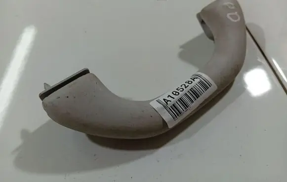 Skoda Octavia Mk2 (1Z) Front interior roof grab handle 6Y0857607H
