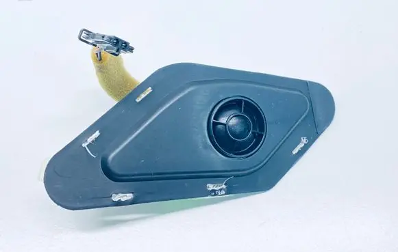 Front door high frequency speaker