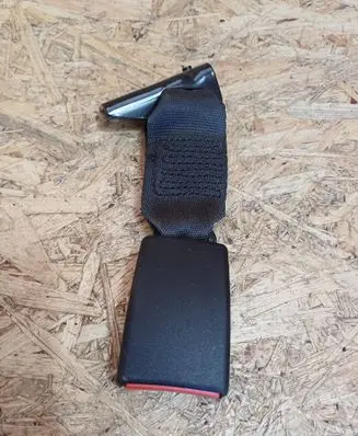 Fiat 500X Rear seatbelt buckle 34045525