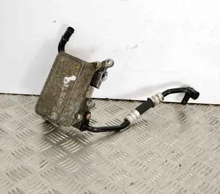 Volkswagen Touareg II Engine oil radiator 7P0317824