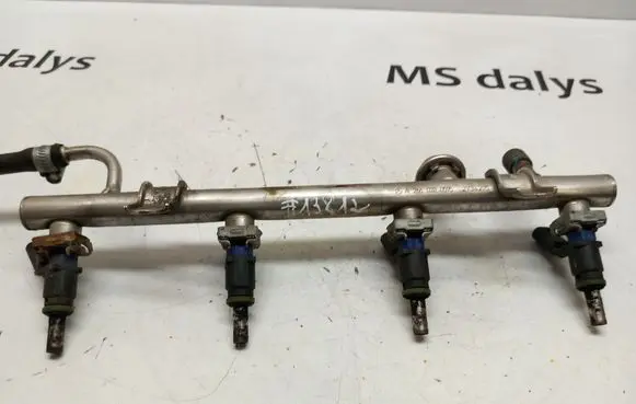 Mercedes-Benz A W169 Fuel main line pipe A2660700395 2660700395 A2660700595