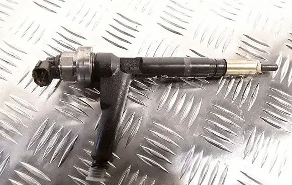 Opel Meriva A Fuel injector 8973138612