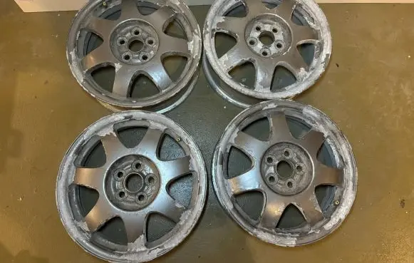R16 alloy rim