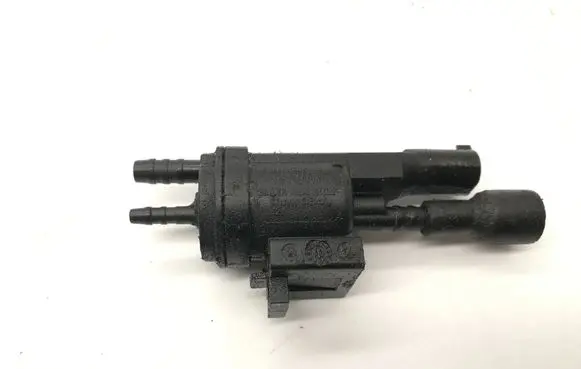 Mercedes-Benz E C207 W207 Engine mount vacuum valve 0025407097