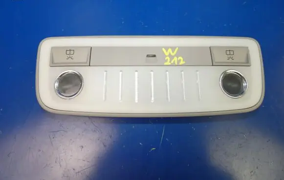 Mercedes-Benz E W212 Rear seat light