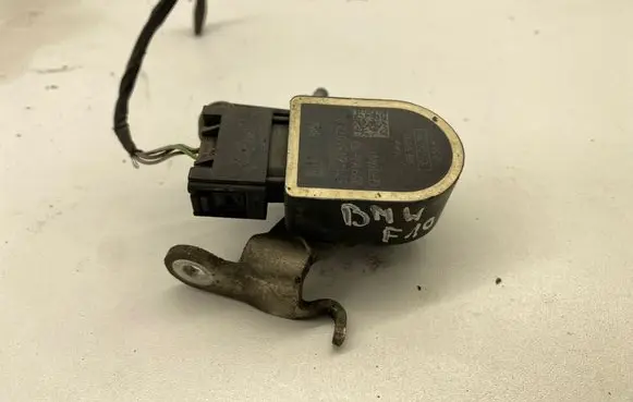 BMW 5 F10 F11 Headlight/headlamp level sensor 6784072
