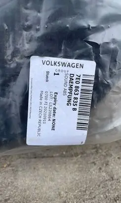 Volkswagen Multivan T5 Engine bonnet/hood sound/heat insulation 7E0863835B 7E0863835