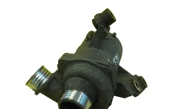 BMW 3 E90 E91 Water pump 