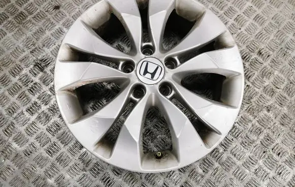 Honda CR-V R17 alloy rim 