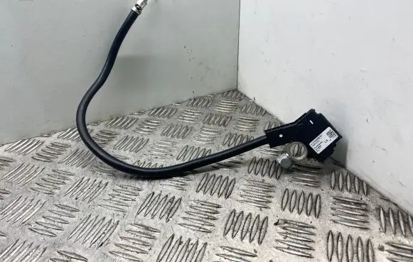 BMW 5 F10 F11 Negative earth cable (battery) 9253082 61129253082