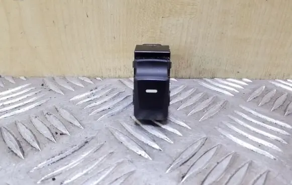 KIA Sportage Electric window control switch 935751H000 3695101000