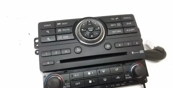 Nissan Navara D40 Climate control unit 283955X00D