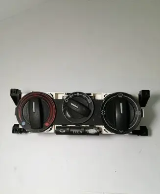 Audi A2 Climate control unit 8Z0815687