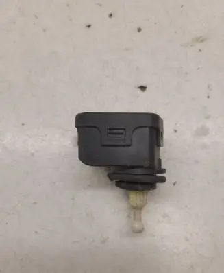 Volkswagen Golf IV Headlight level adjustment motor 1J0941295C