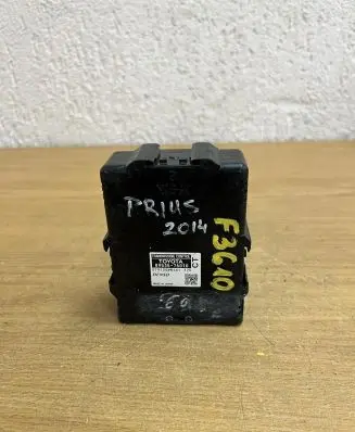 Lexus CT 200H Other control units/modules 8953576010 F3610