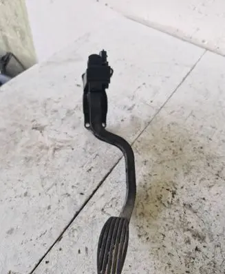Fiat Doblo Accelerator throttle pedal 0281002415 46778586