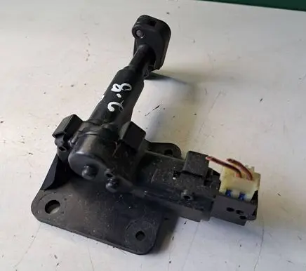 Chrysler Voyager Vent window/glass motor 14717605AB 68832D