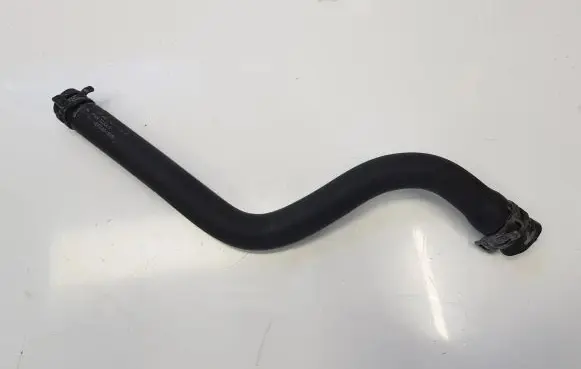Volkswagen Polo IV 9N3 Engine coolant pipe/hose