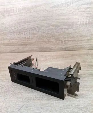 Opel Monterey Clock 28774