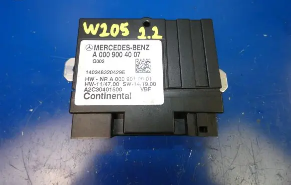 Mercedes-Benz C W205 Fuel injection pump control unit/module A0009004007