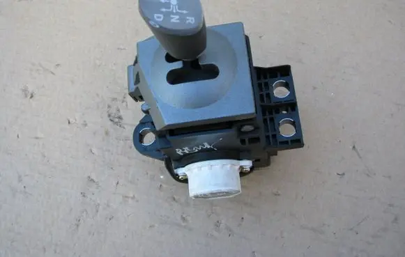 Toyota Prius (XW20) Gear shifter/selector 8945147030