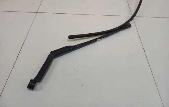 Honda Civic Front wiper blade arm 