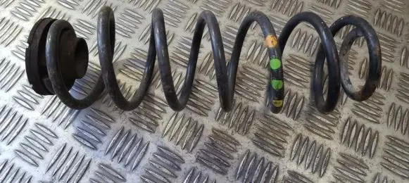 Volkswagen Cross Polo Rear coil spring