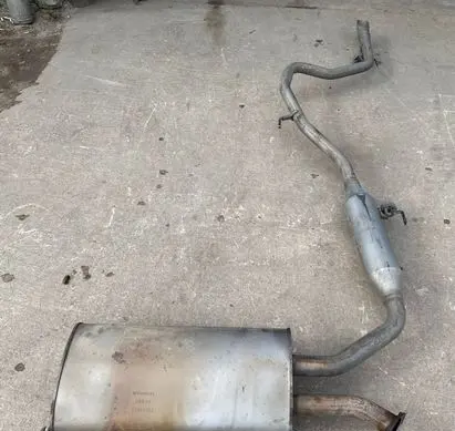 Toyota Sienna XL40 IV Muffler/silencer 1F001