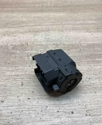 BMW 5 E39 Ignition lock contact 6901961