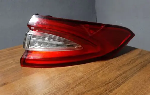 Maserati Levante Rear/tail lights 670032331