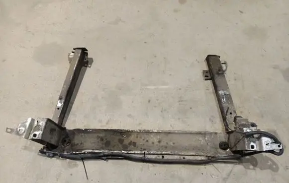 Renault Laguna III Front bumper cross member 