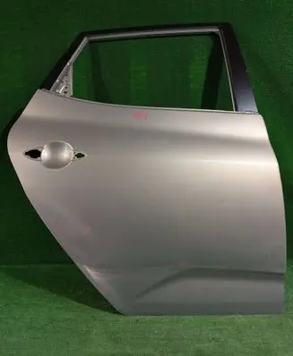KIA Venga Rear door