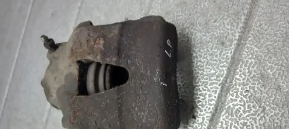 Skoda Fabia Mk1 (6Y) Front brake caliper