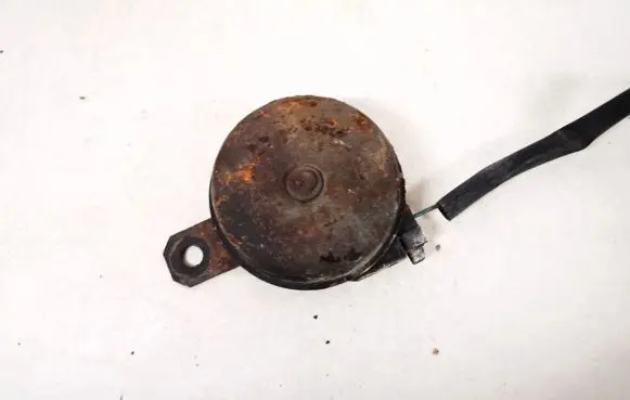 Toyota Avensis Verso Horn signal e13000030