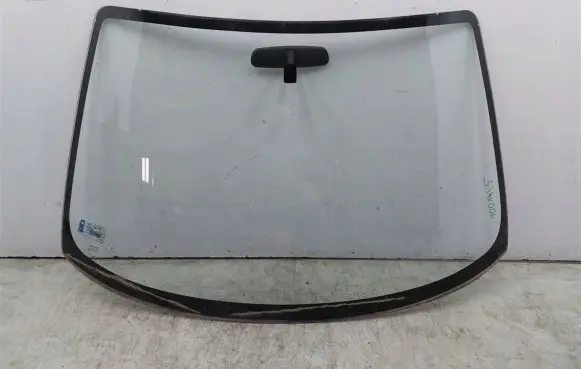 Mazda 323 Front windscreen/windshield window 