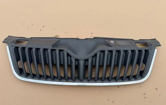 Skoda Fabia Mk2 (5J) Front grill 5J0853668C