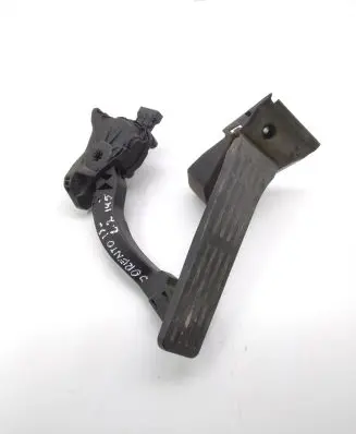 KIA Sorento Accelerator throttle pedal