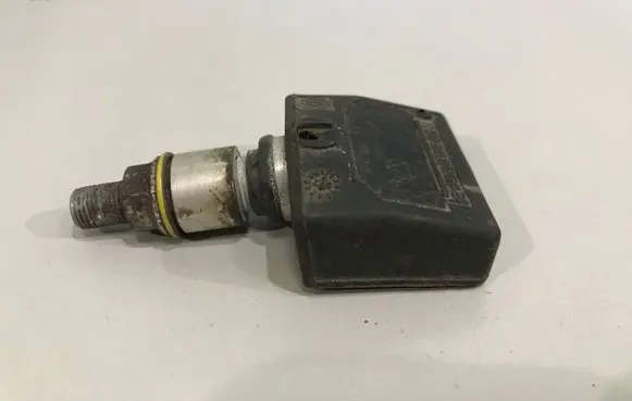 Renault Laguna II Tire pressure sensor 8200023746 03425981